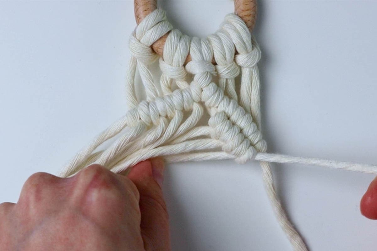 DIY Macrame Towel Hanger (Free Pattern & Video!) Marching North