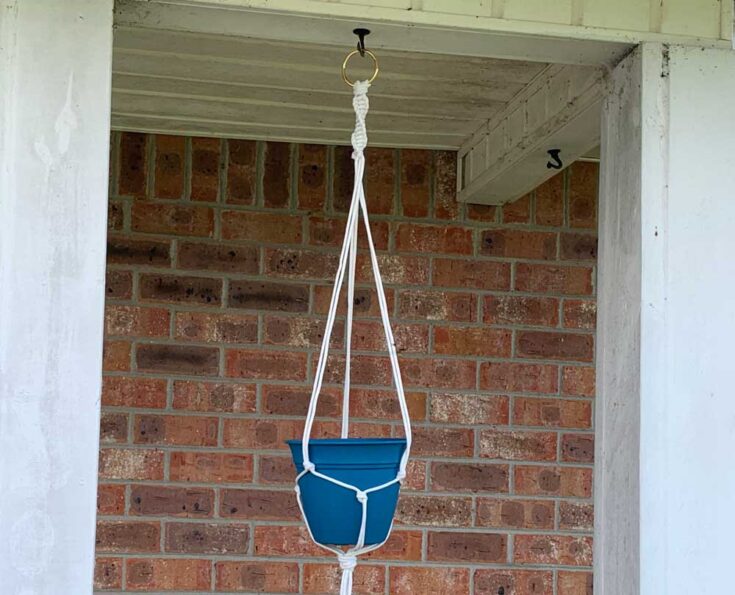 Image for Easy Macrame Plant Hanger for Beginners - with free printable macrame plant hanger patterns