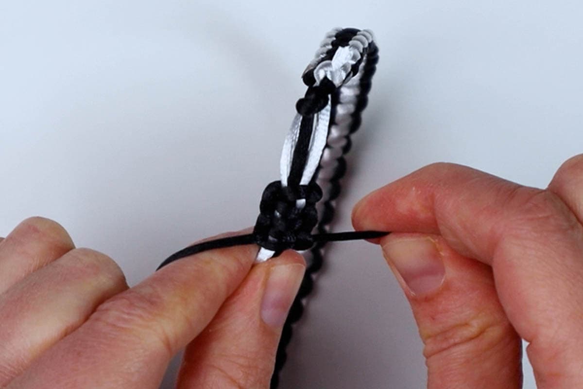 Macrame square knot bracelet hot sale