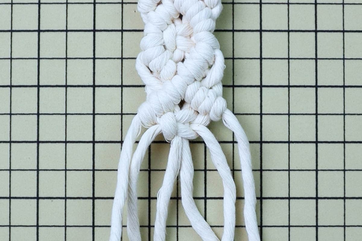 Macrame: Creative Knot-Tying