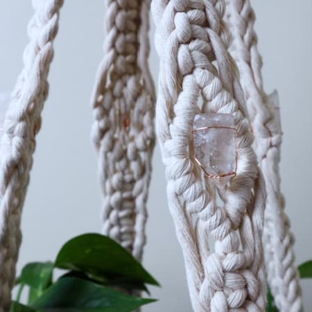 featured image for how to attach crystals to macrame post
