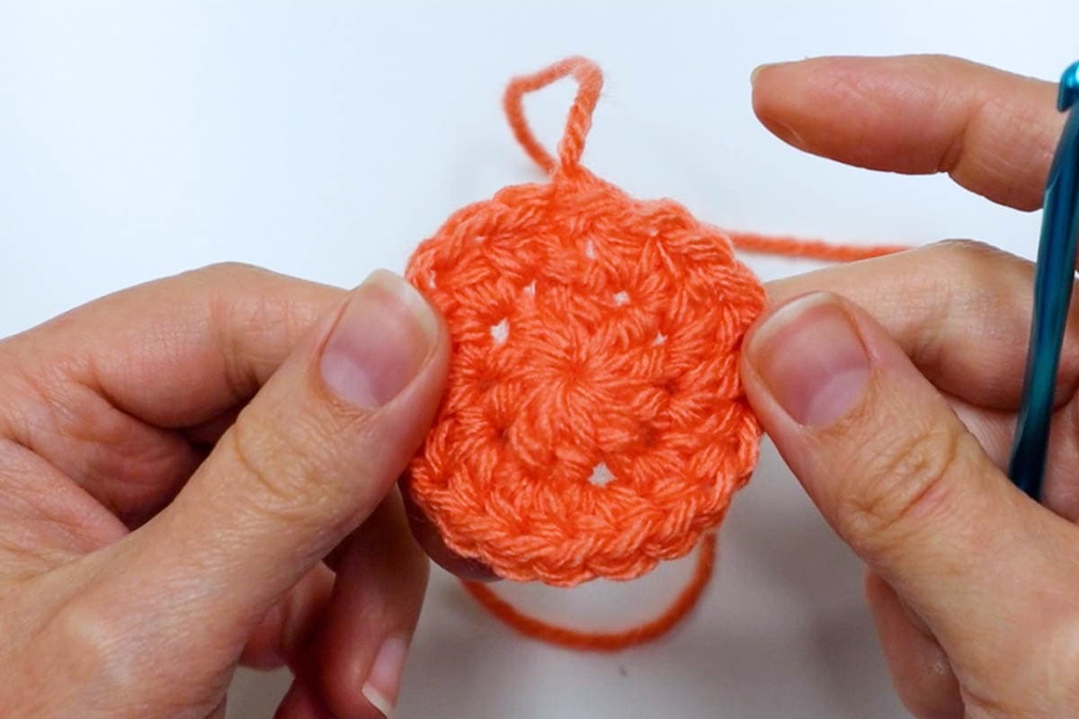crochet circle started with the magic ring