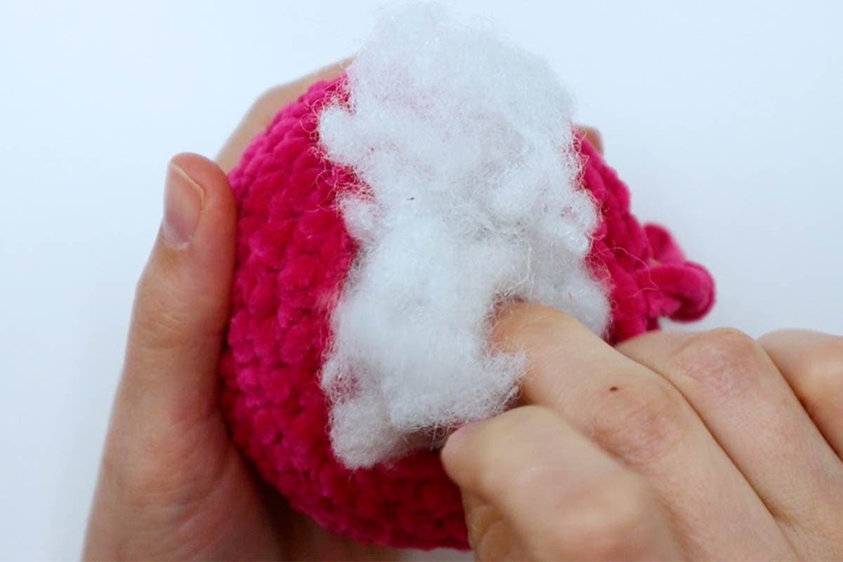 How to Crochet an Amigurumi Ball (Easy Free Pattern!) | Marching North, image size:1200x800