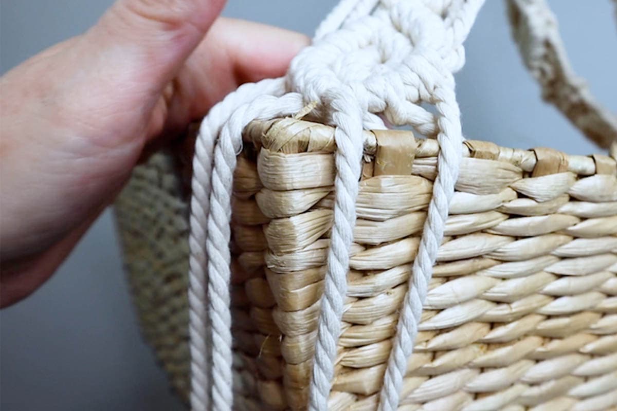 Free Macrame Hanging Storage Basket Pattern (DIY Makeover!) Marching
