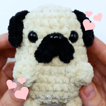 featured image for crochet pug amigurumi pattern