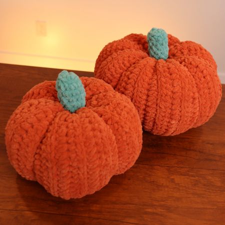 featured image for crochet pillow pattern