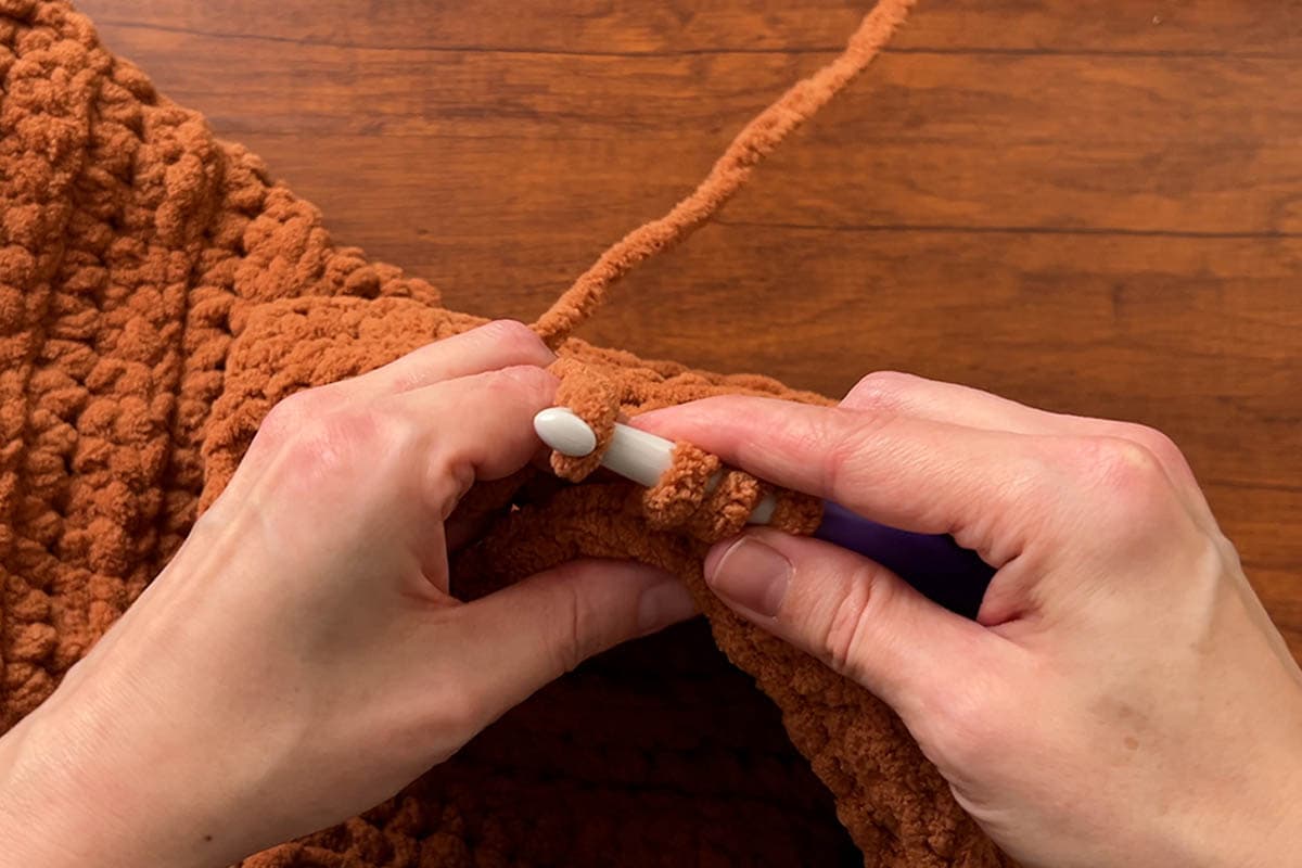 joining a new skein of yarn