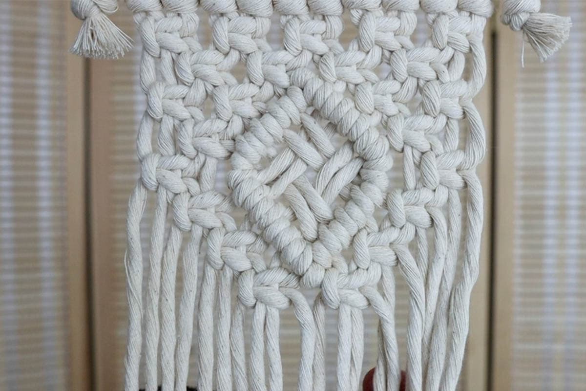 Article De Macramé Années 60 - 32 Pages De Modèles Bijoux Et Décorations - Occasion Excellent état