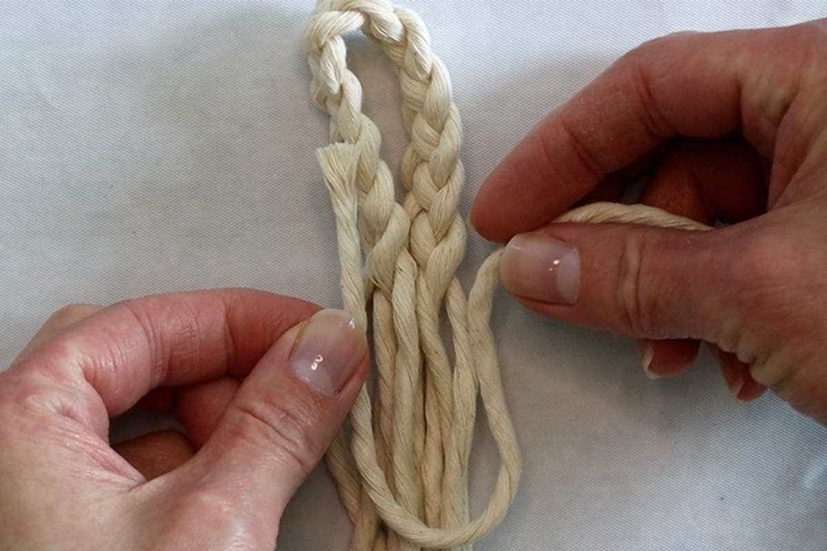 doing the first wrapping knot