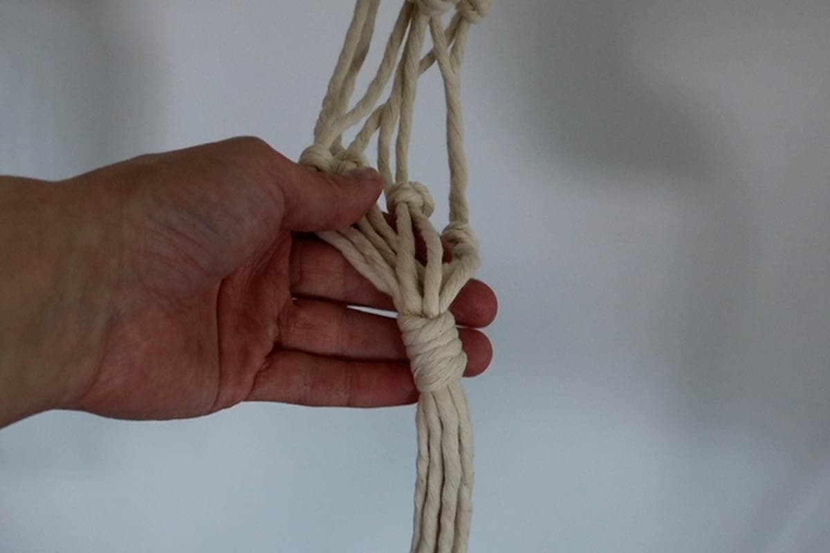 bottom wrapping knot