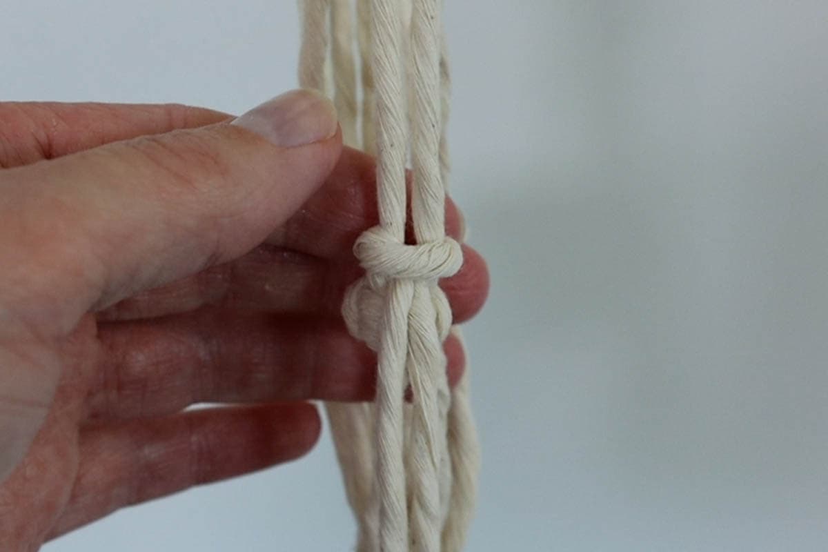 adding first fringe with a rya knot