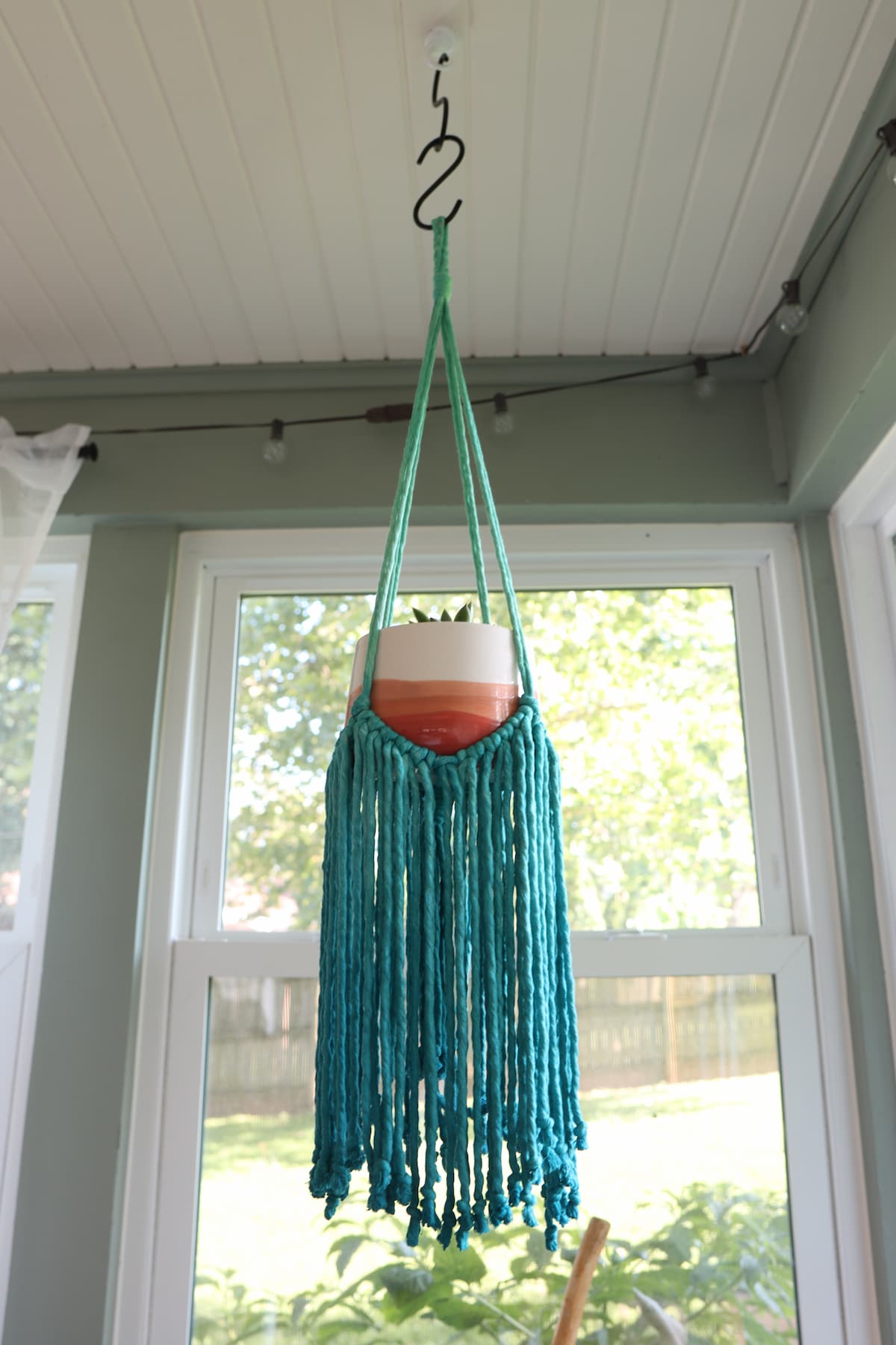 finished dip dye macrame plant hangers
