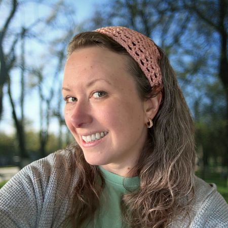 easy mesh crochet headband featured image