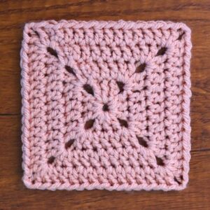 solid granny square featured image